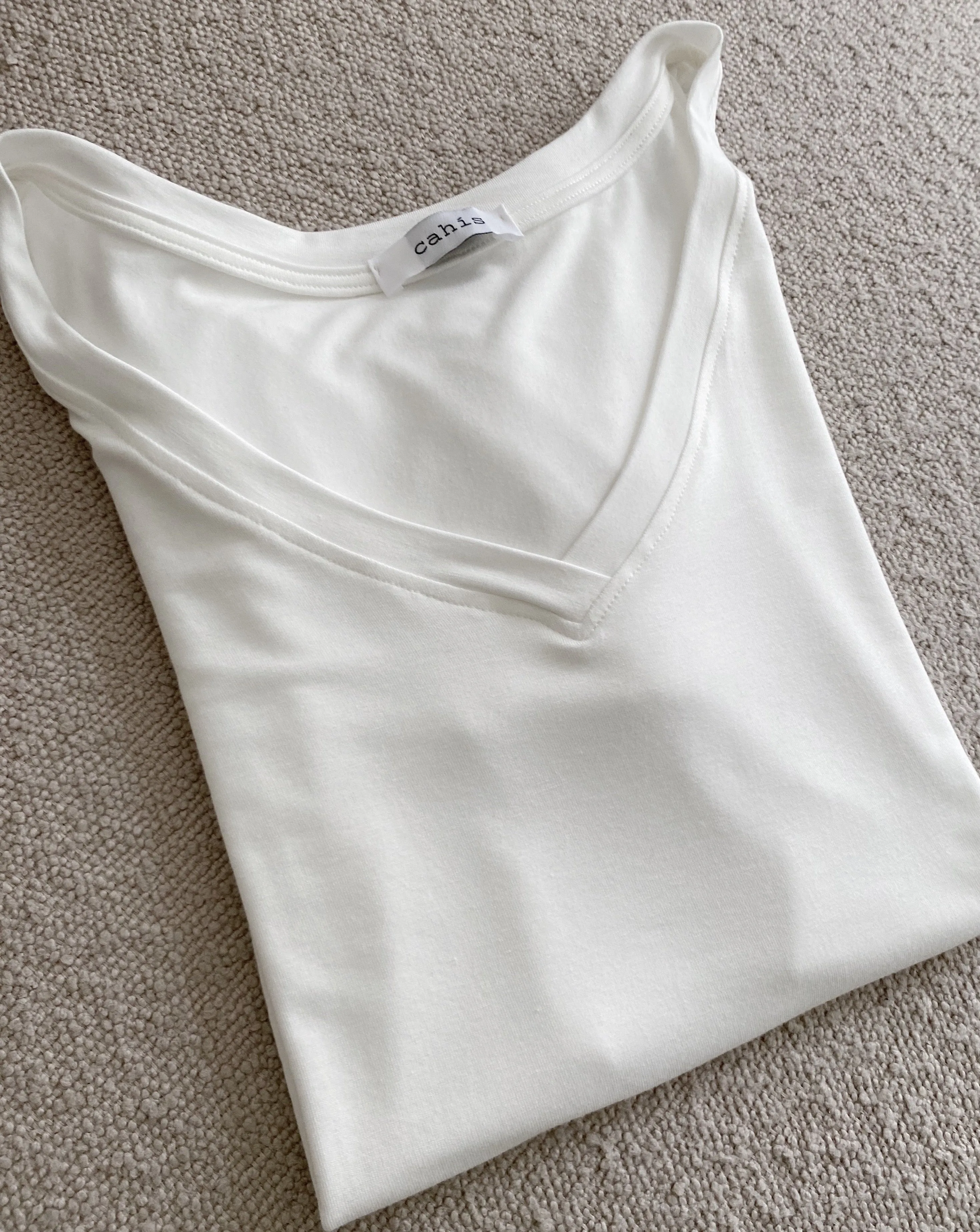 Bamboo V-neck tee - White
