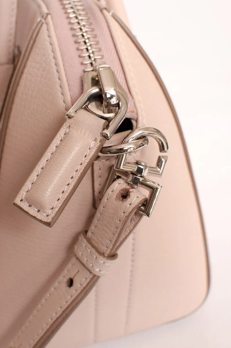 BLUSH GIVENCHY ANTIGONA PURSE