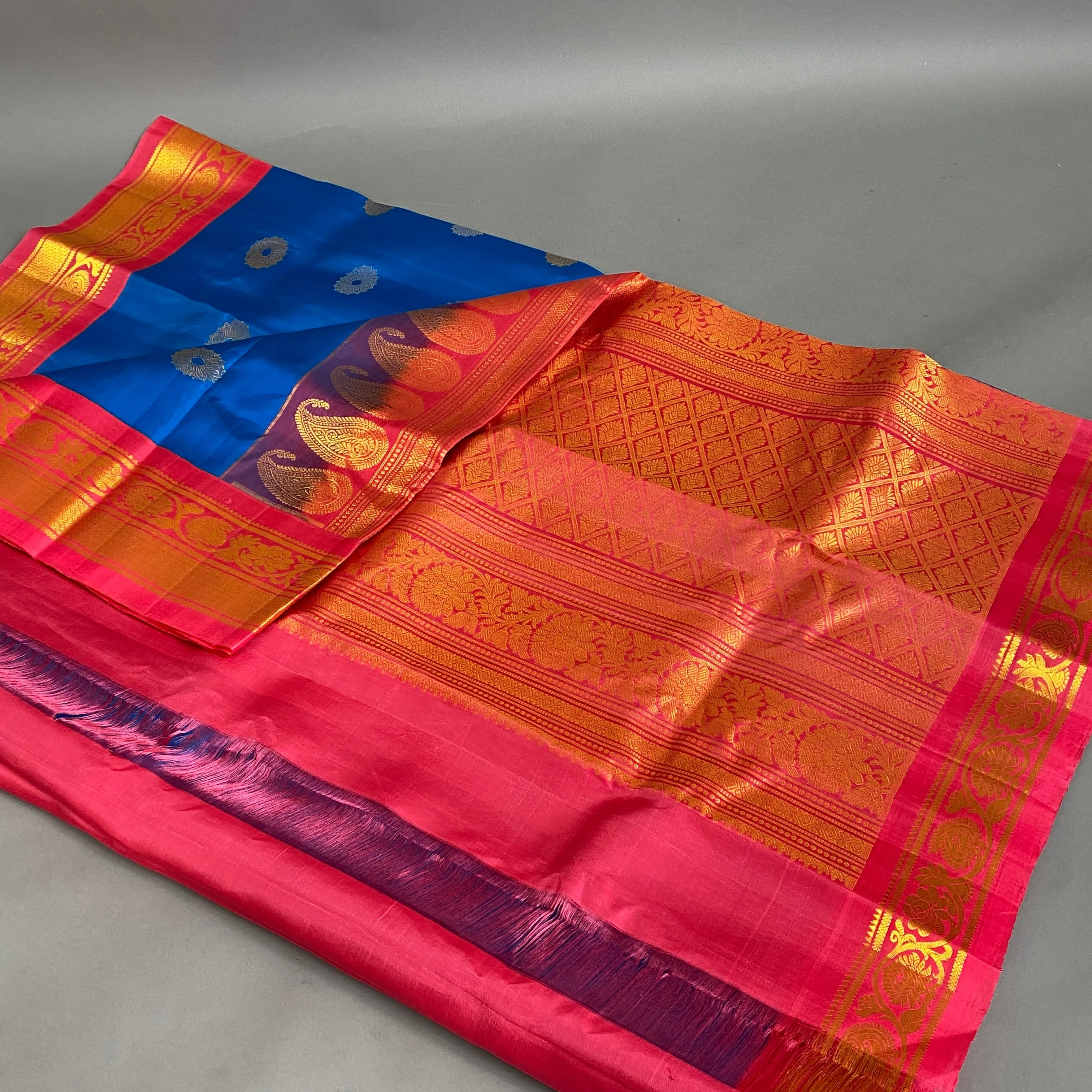 Gadwal Saree- Deep Blue and Pink W/ Gold Zari (Attached Blouse Material)