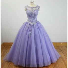 Gorgeous Cap Sleeves Lavender Ball Gown Quinceanera Dresses Lace Appliqued Beading Bling Bling Sweet 16 Dress Debutante Gown Prom Dresses