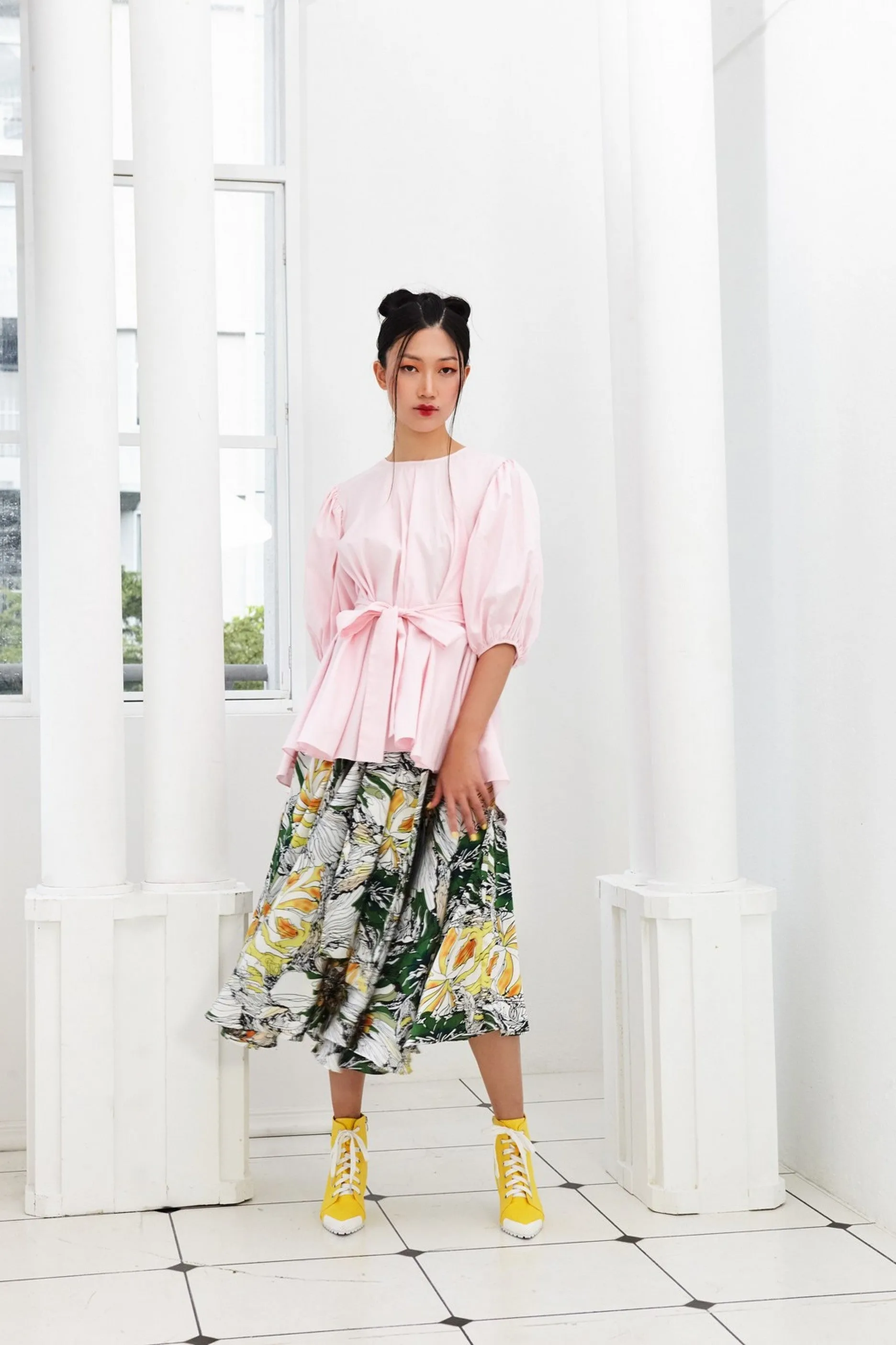 Pre-Order LIGHT PINK COTTON - OVERSIZED FLARE TOP WITH GATHERED SLEEVE AND BELT - LIGHT PINK