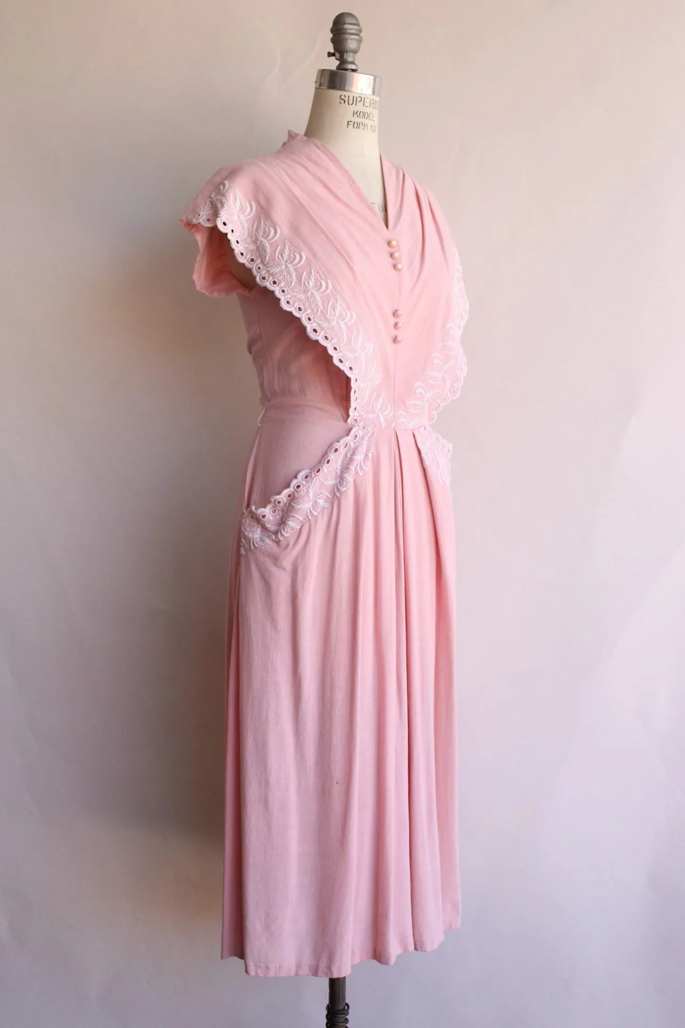 Vintage 1950s  Pink with White Floral Embroidery Cotton Day Dress